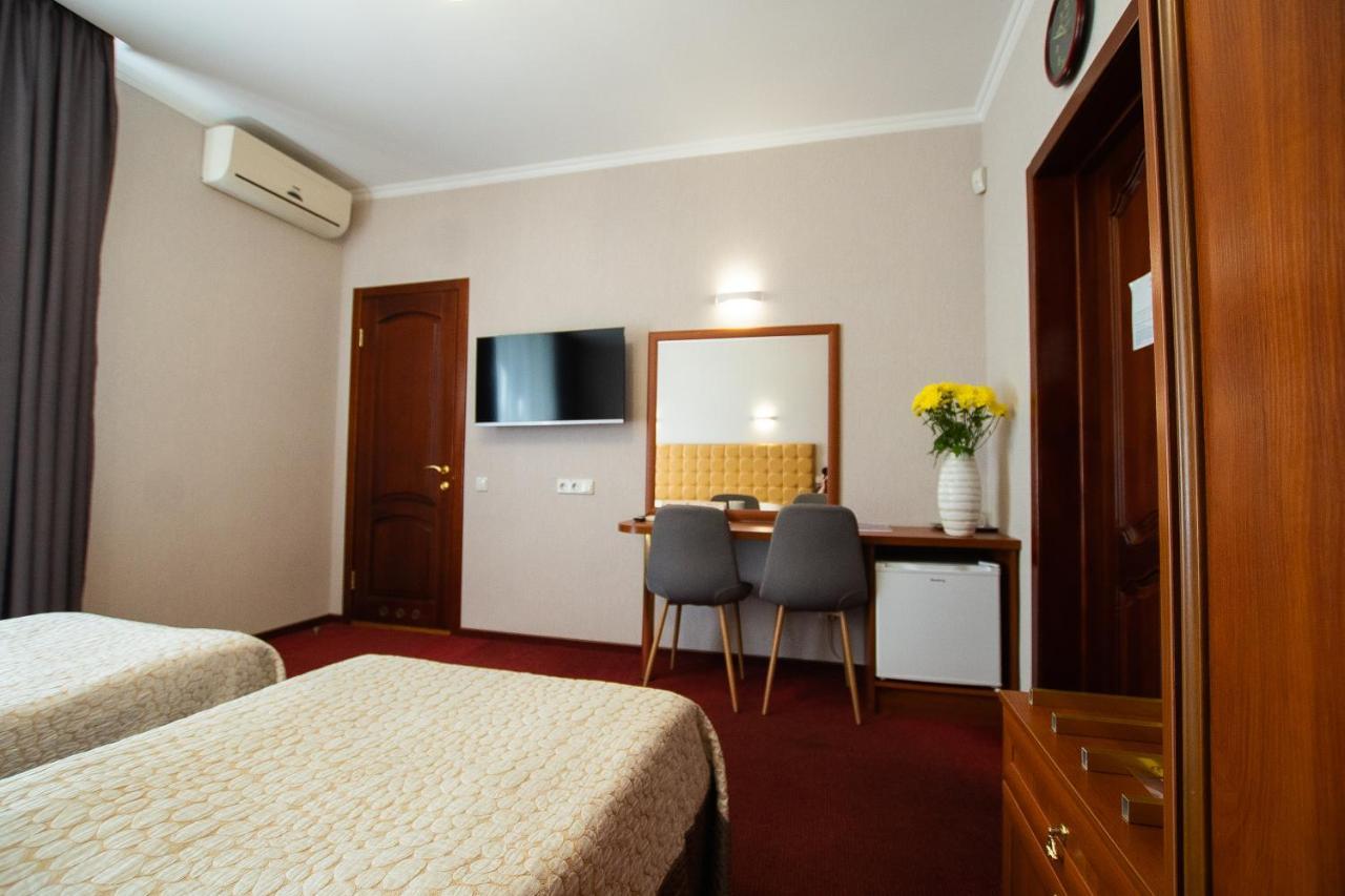 Grand Christer Hotel Kiev Ngoại thất bức ảnh