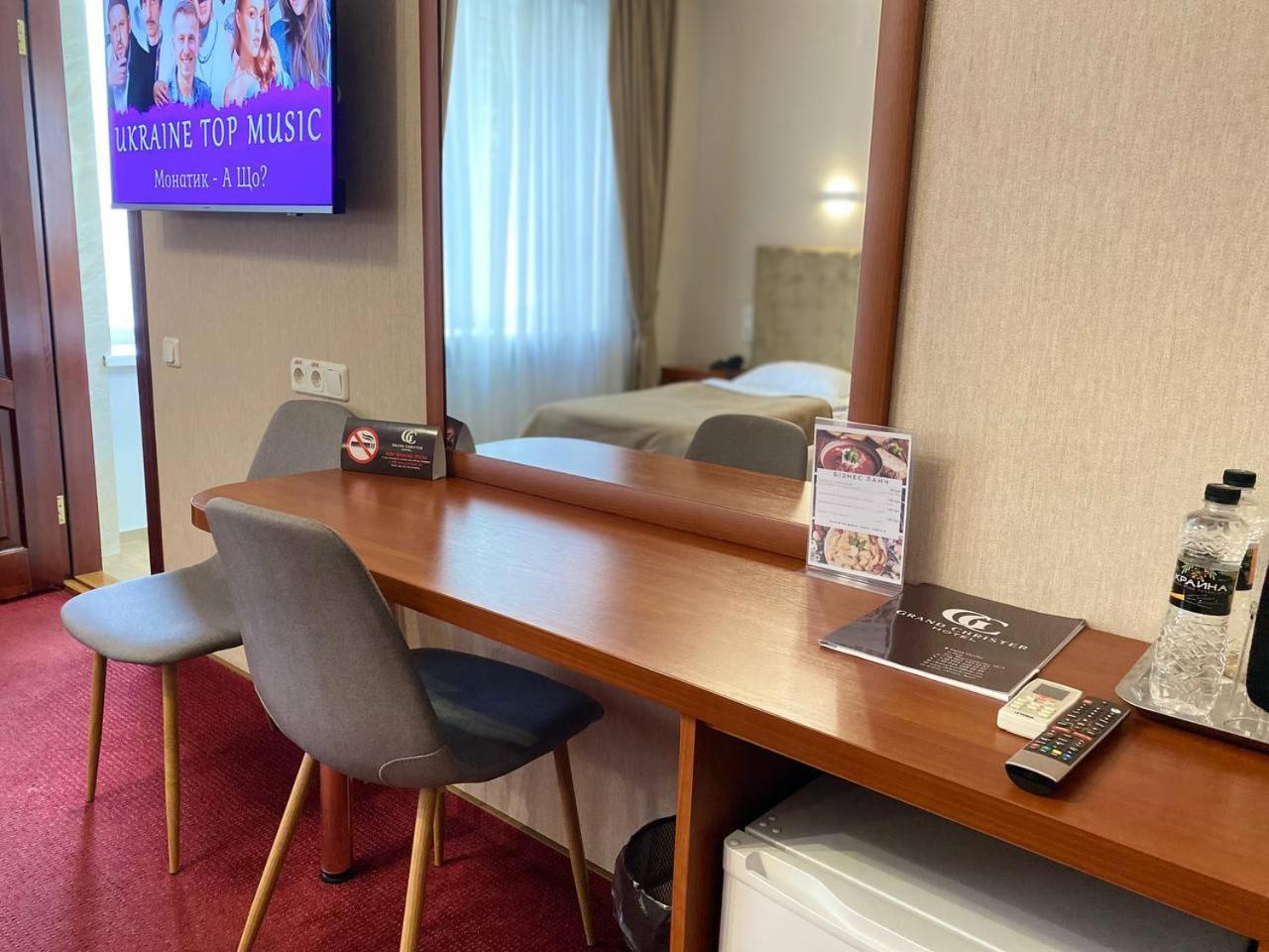 Grand Christer Hotel Kiev Ngoại thất bức ảnh
