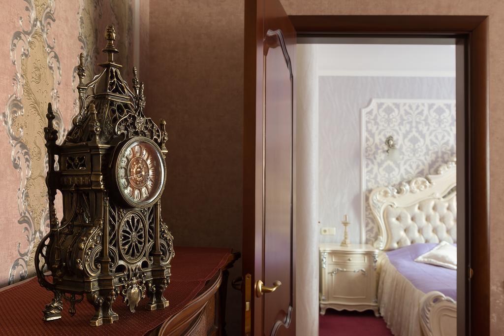 Grand Christer Hotel Kiev Ngoại thất bức ảnh